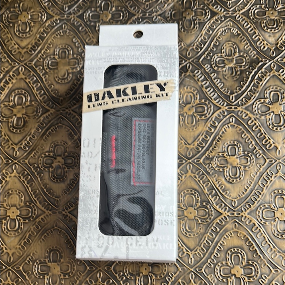 Oakley Black Lens Care Set
